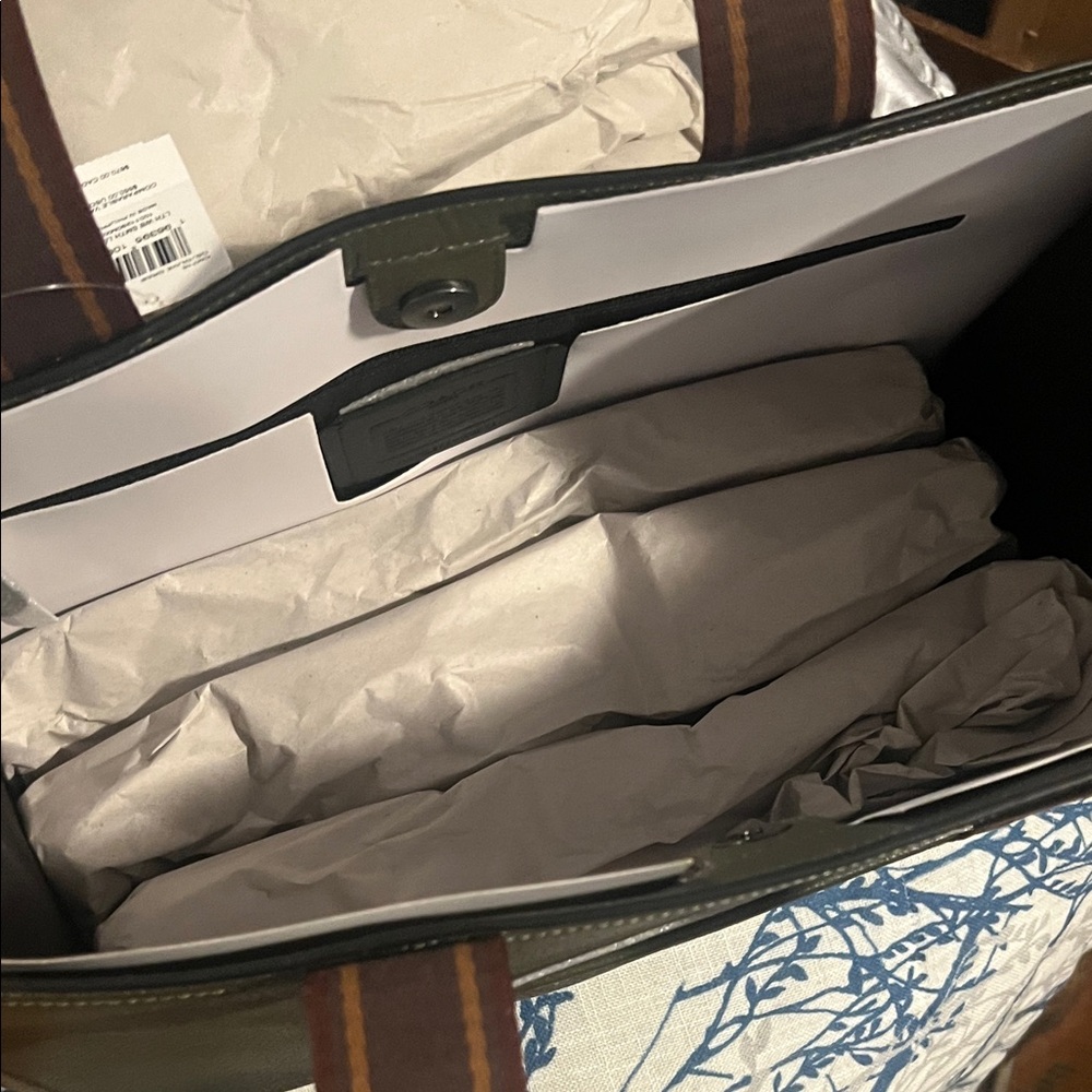 Coach Olive and Brown Tote Bag - Picture 2 of 9